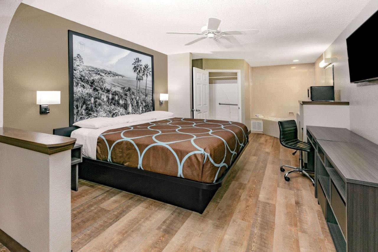 Super 8 By Wyndham 2* Moss Point