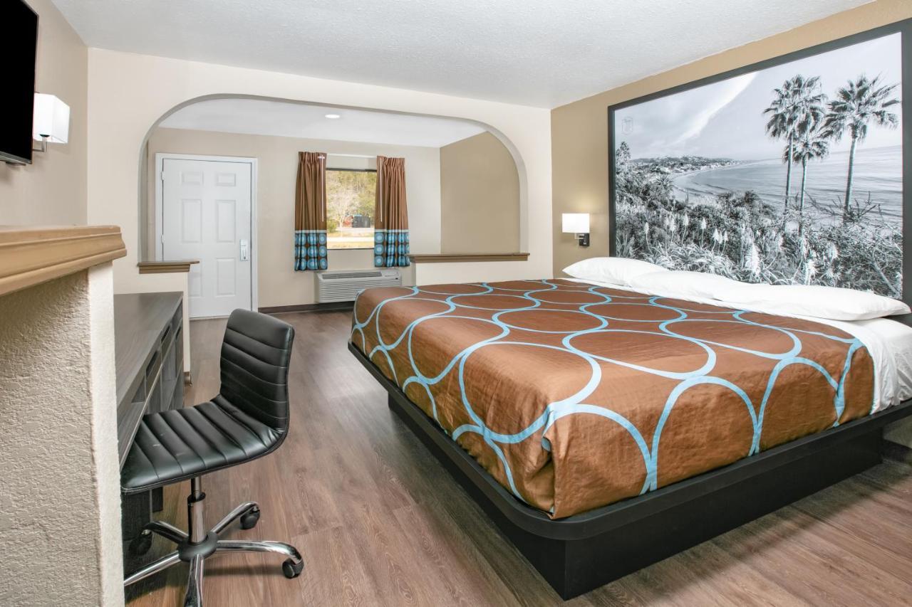 Super 8 By Wyndham