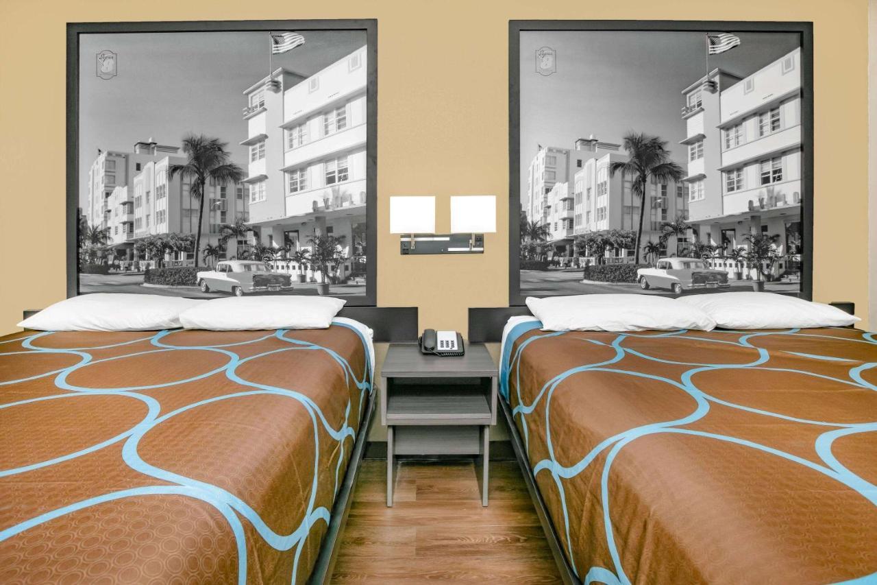 Super 8 By Wyndham Motel 2*