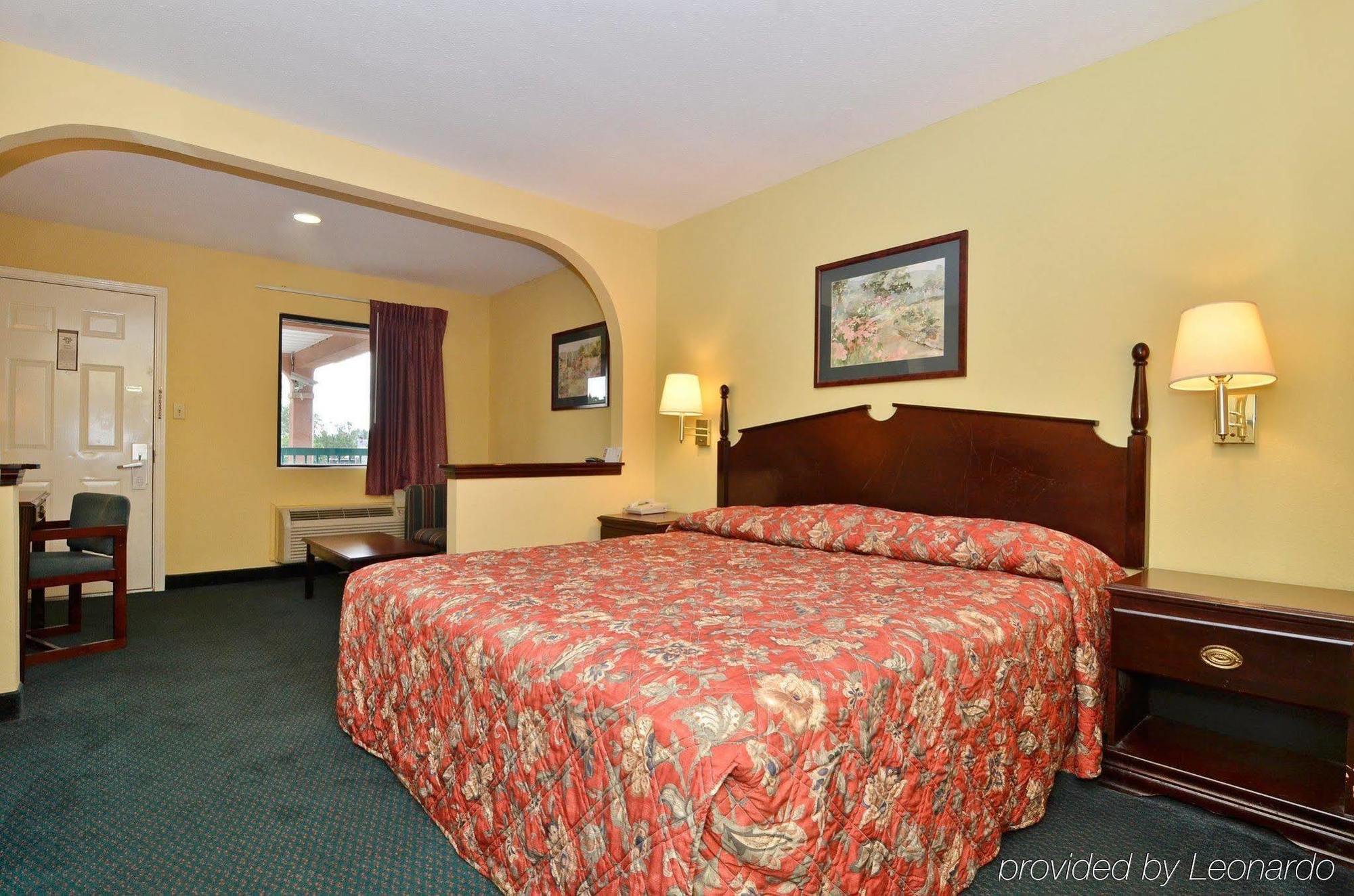 Super 8 By Wyndham 2*